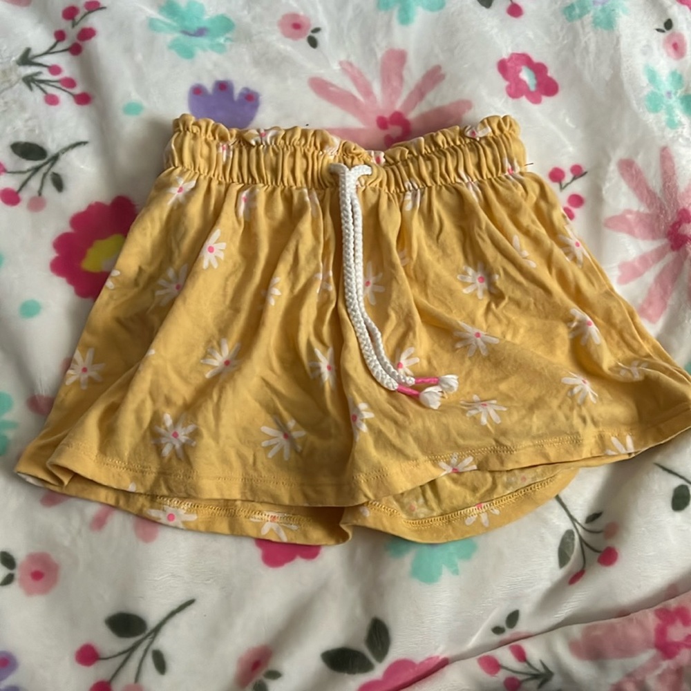 Cat & Jack size 2t yellow skort